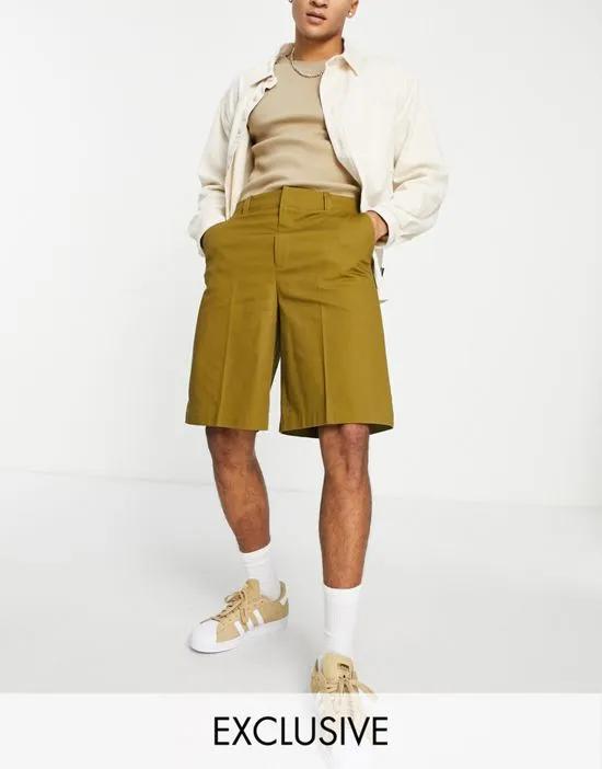COLLUSION wide leg utility short in green