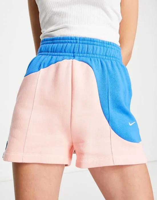 Color Clash color block fleece shorts in pink