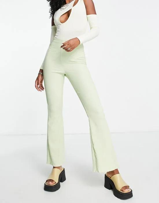 crinkle texture flare pants in green