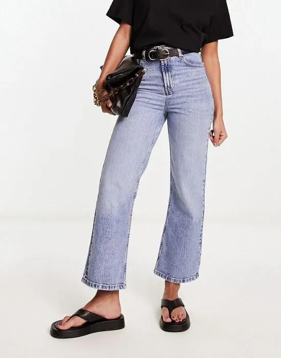 cropped easy straight jeans in light blue