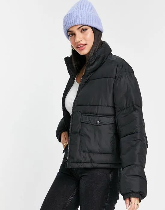 cropped padded jacket in black