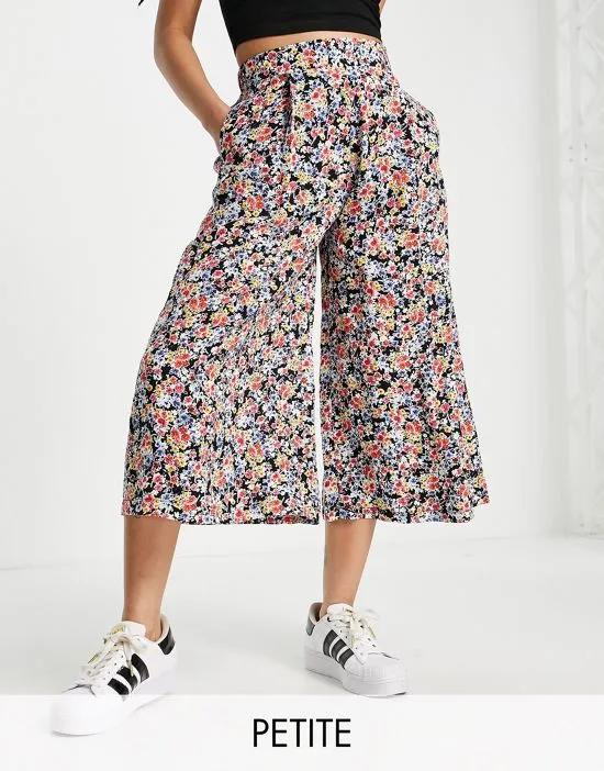 cropped wide leg pants in floral