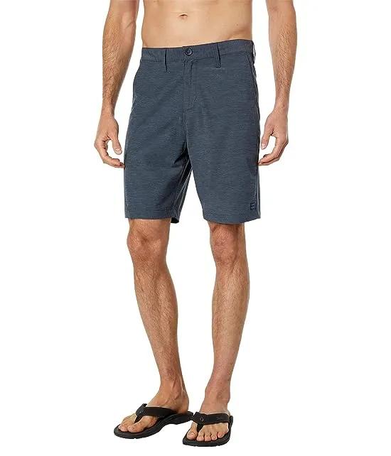 Crossfire Mid 19" Submersible Shorts