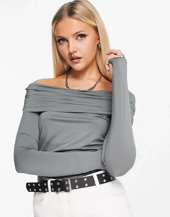 Daria folded long sleeve top in gray