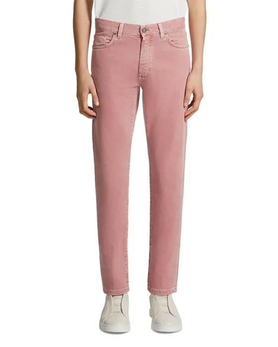 Delavé Garment Dyed Stretch Slim Fit Jeans in Light Burgundy