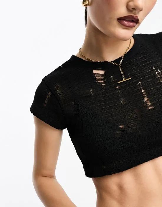 destroyed cropped tee in black