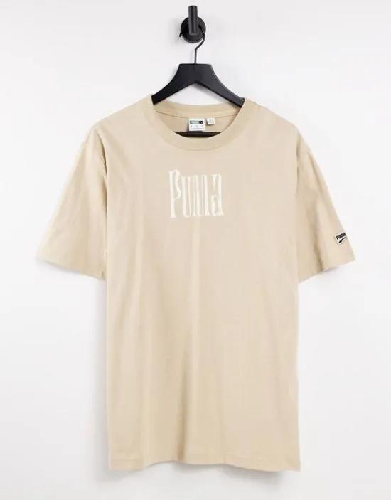 Downtown graphic logo T-shirt in beige