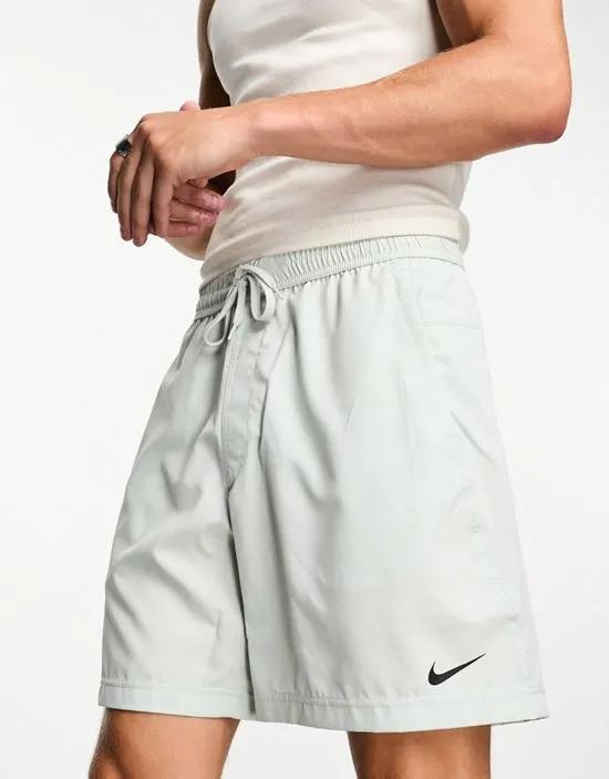 Dri-FIT Form 7inch shorts in gray