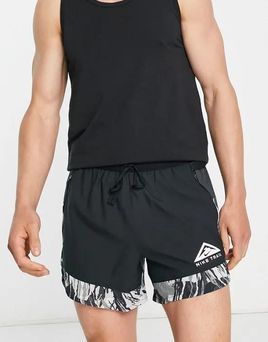 Dri-FIT Trail 5-inch shorts in black