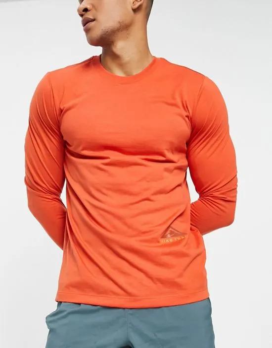 Dri-FIT Trail long sleeve t-shirt in orange