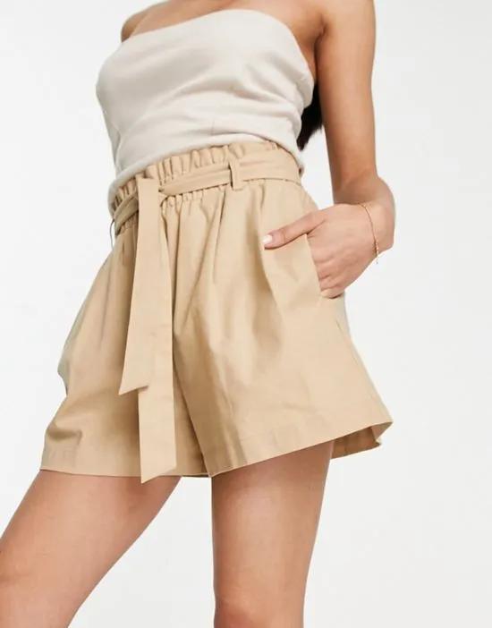 elasticated paperbag waist linen short in cream