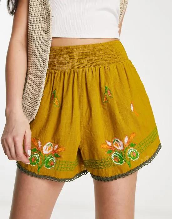 embroidered shorts in washed orange