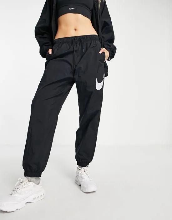 Essential mid-rise woven cuffed pants in black
