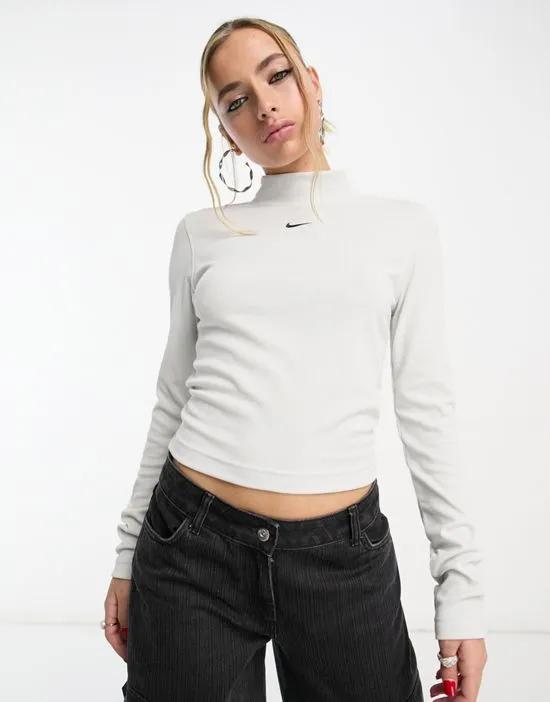Essential ribbed mock neck long sleeve t-shirt in gray