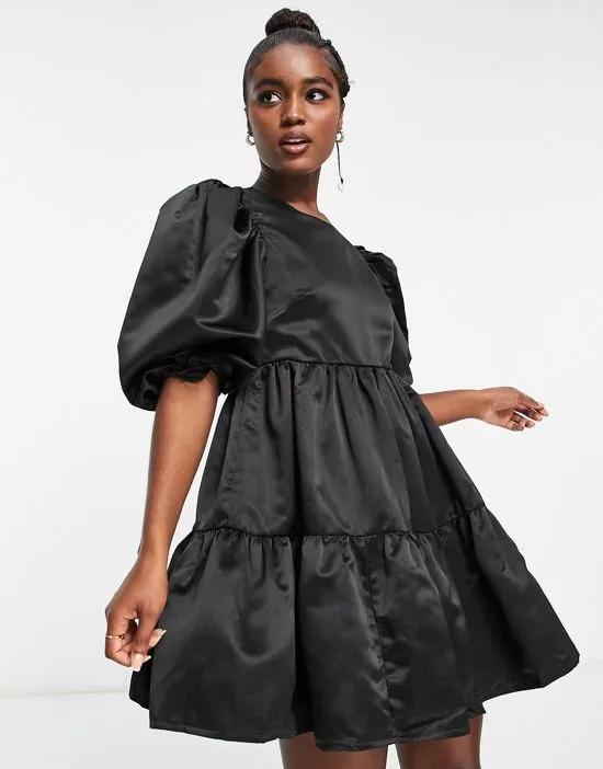 exclusive satin puff sleeve tiered mini prom dress in black
