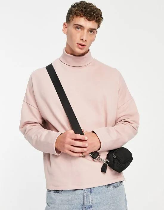 extreme oversized turtle neck sweatshirt in pink