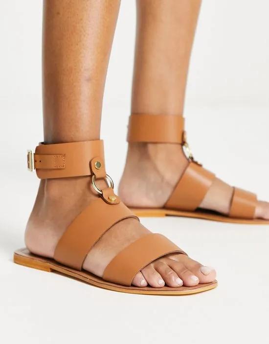 Feline leather three-part flat sandals in camel
