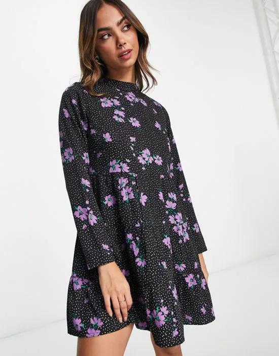 floral polka dot print tiered mini smock dress in violet and black