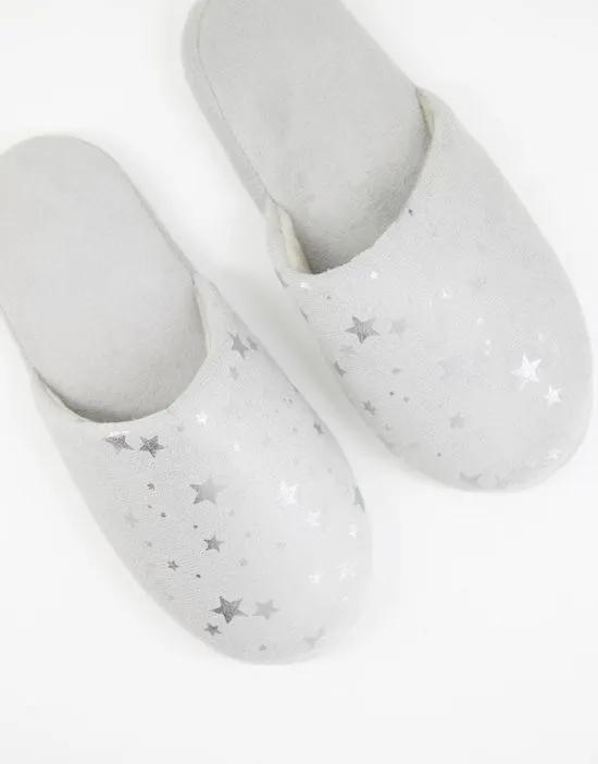 fluffy slipper in gray with star detail