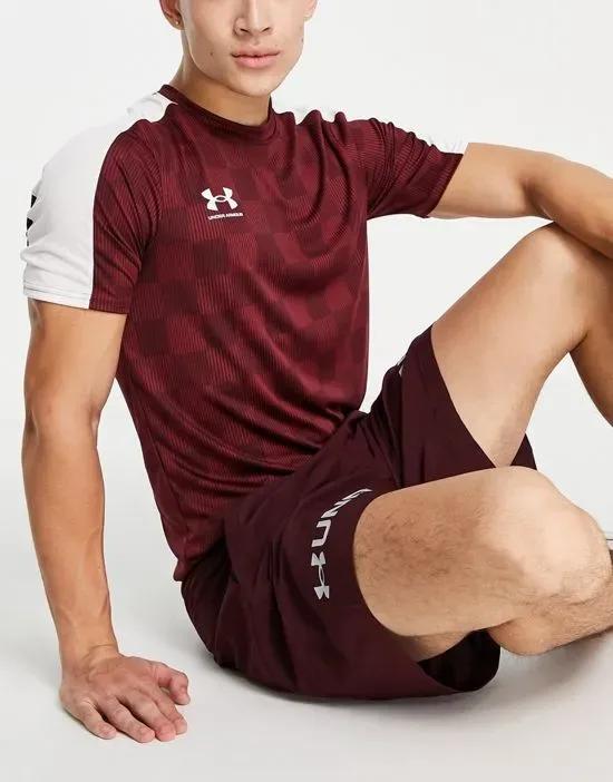 Football Challenger training t-shirt in burgundy