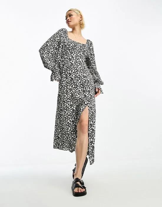 gathered sleeve midaxi dress in black floral