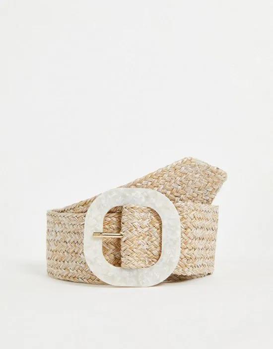 Glamorous woven belt with pearly resin buckle in natural