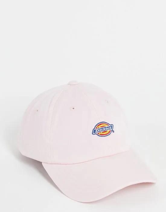 Hardwick cap in light pink