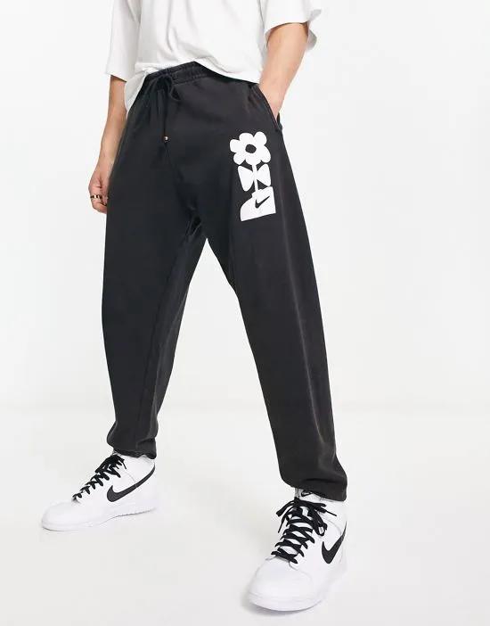 Have a  Day sweatpants in washed black