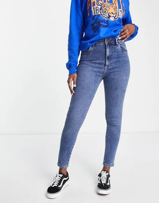 high rise cropped skinny jeans in blue