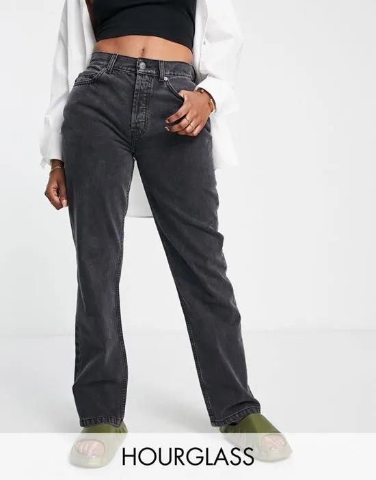 Hourglass 90s straight jeans in washed black