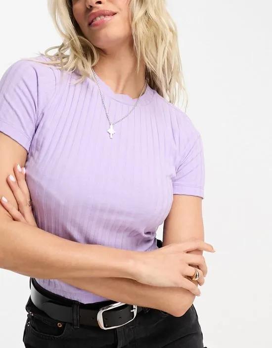 Hourglass slim fit t-shirt in rib in lilac