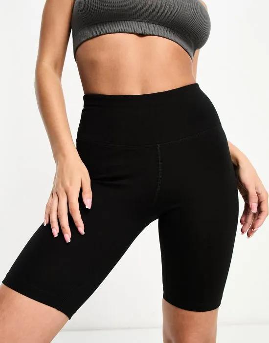 icon 8-inch booty legging shorts in cotton touch
