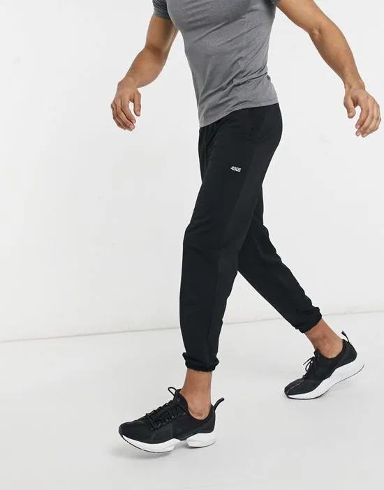 icon workout sweatpants with tapered fit in black