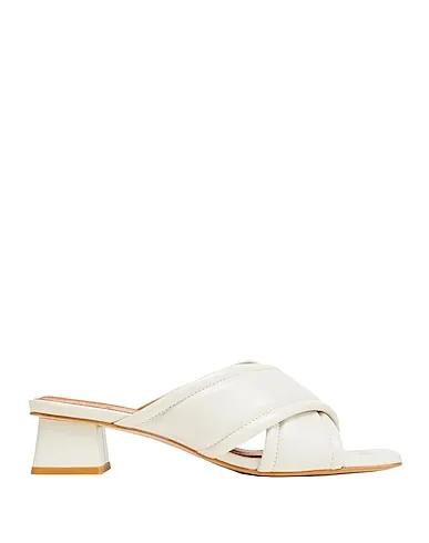 Ivory Sandals QUILTED LEATHER CROSSOVER MULES
