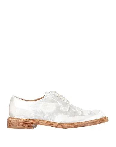 Ivory Velvet Laced shoes