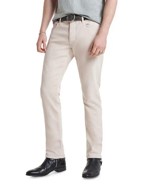 J701 Straight Fit Jeans in Vapor Gray