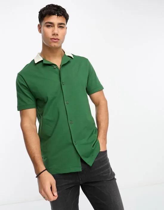 jersey shirt with contrast trims in dark green