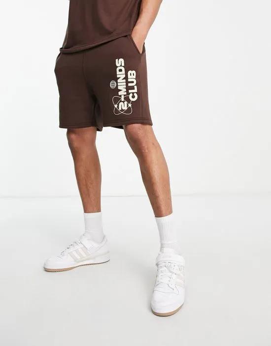 jersey shorts in brown