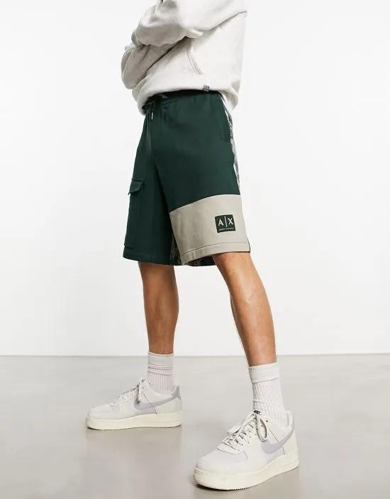 jersey shorts in green