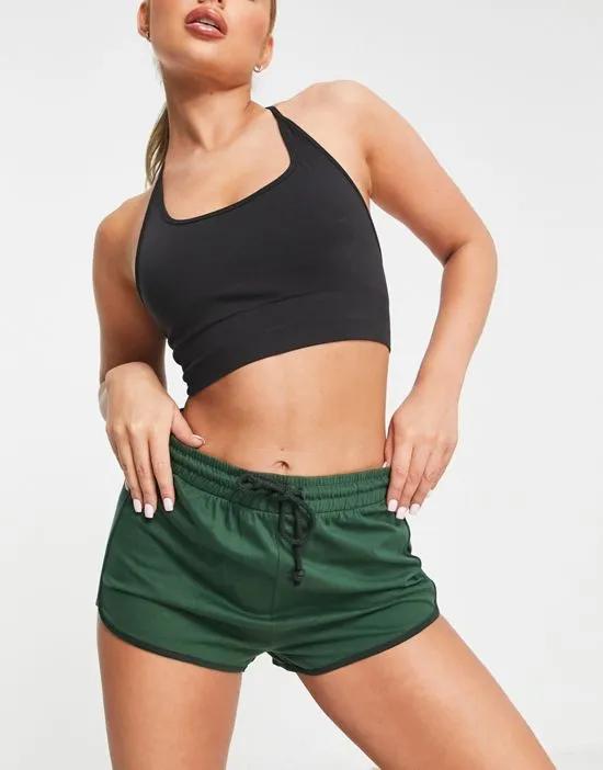 jogging shorts in forest green