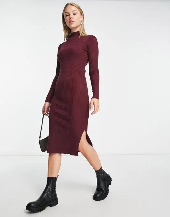 knit ribbed dress in burgundy