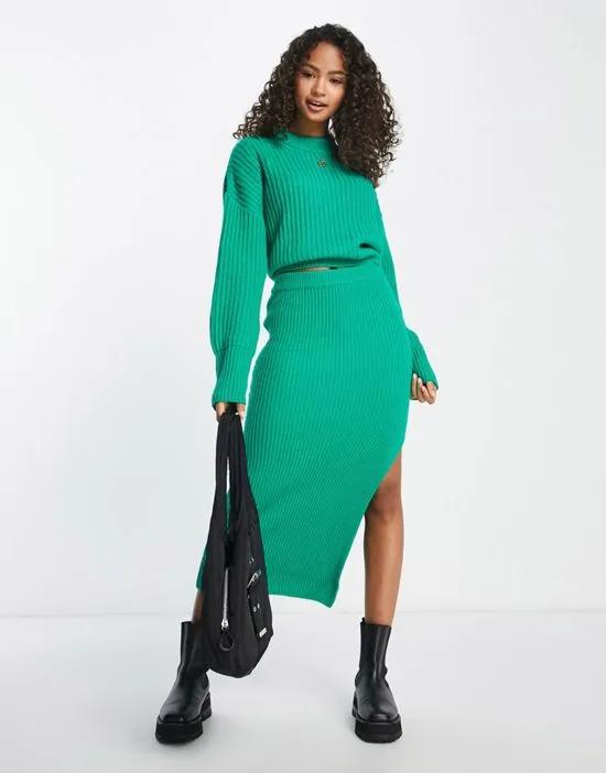 knitted midi skirt in green - part of a set