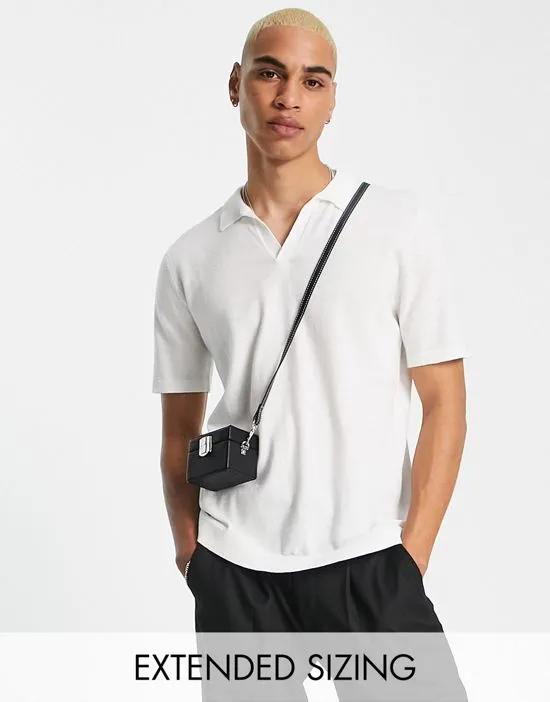 knitted notch neck polo shirt in white