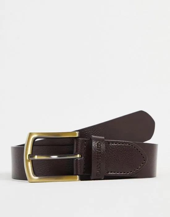 leather belt in brown with gold buckle