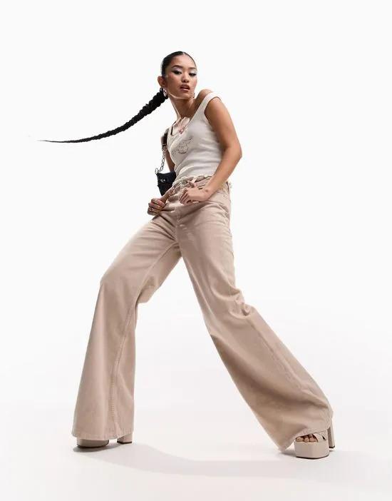 lightweight wide leg jeans in mushroom