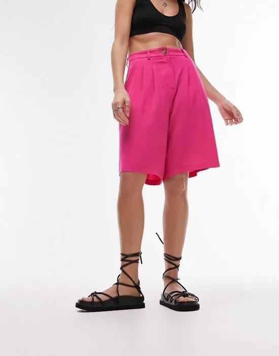 linen short in pink