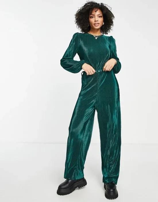 long sleeve belted plisse jumpsuit in forest green