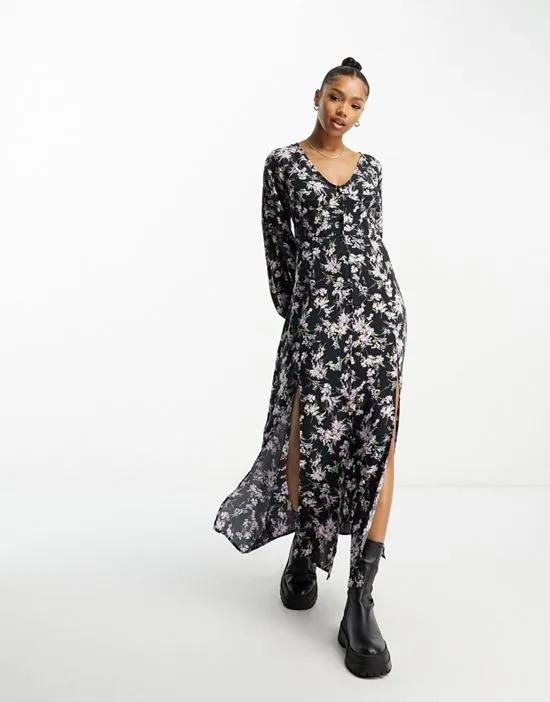long sleeve button up maxi dress in trailing floral