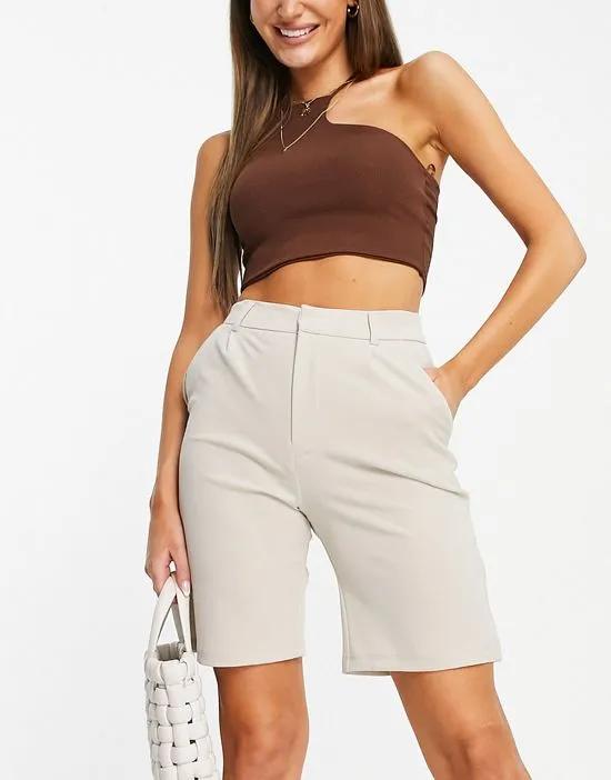 longline tailored city shorts in light gray