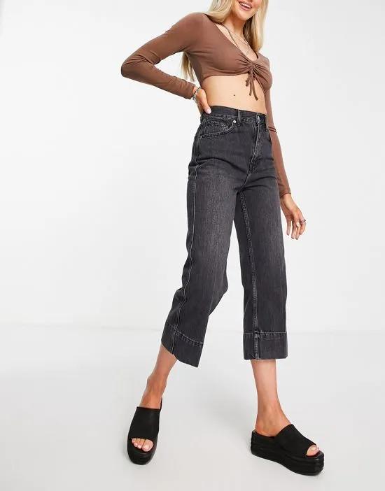loose cropped jeans in washed black